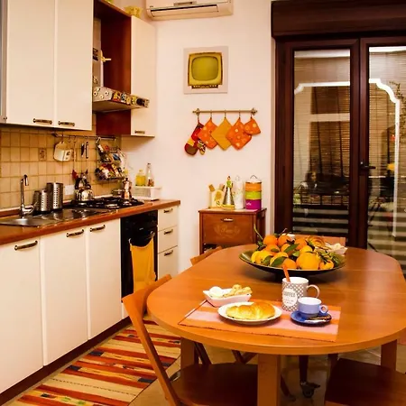 Apartament A Casa Di Alice Locazione Turistica *